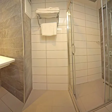 Aparthotel Vega 4*