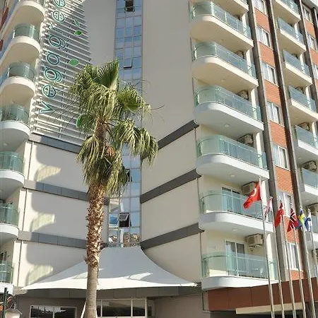 Vega Aparthotel