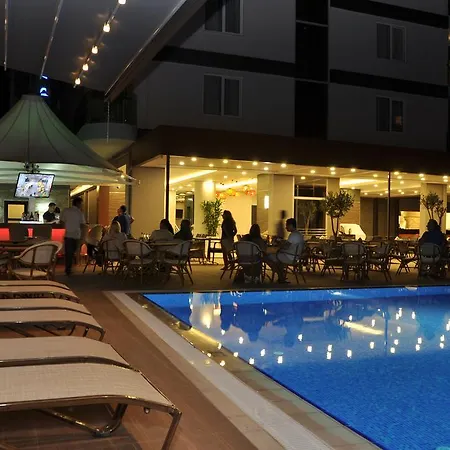 Vega Aparthotel