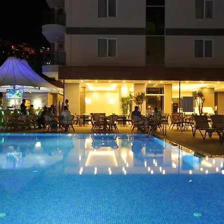Aparthotel Vega 4*